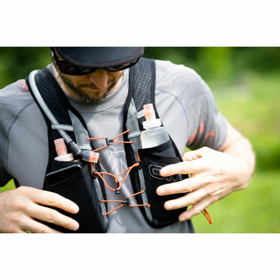 OMM TrailFire Hydration Vest 3 OMM TrailFire Hydration Vest – Image 3