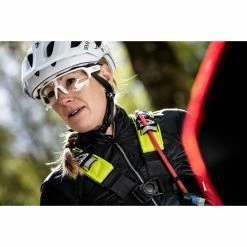 Sac D'hydratation USWE Outlander 2 -Promos Vélos de route Magasin USWE Outlander 2 Hydration Pack Hydration Packs CrazyYellow SS21 V 2021002 1 2