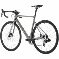 Vélo De Route Vitus Vitesse EVO CR ETap (2022) -Promos Vélos de route Magasin Vitus Vitesse EVO CR eTap AXS Road Rival 06