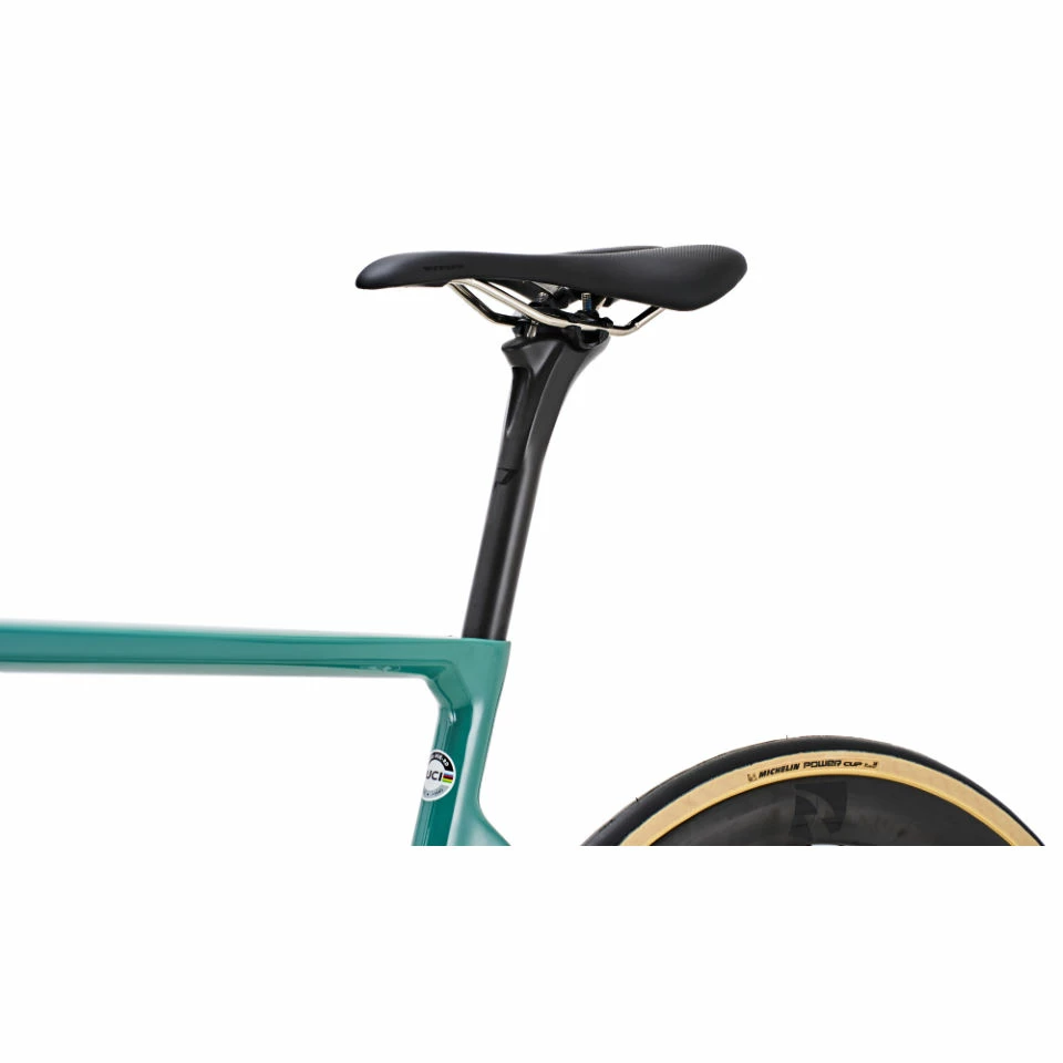 Vitus Vitesse EVO Ultegra Di2 Road Bike 14 Vitus Vitesse EVO Ultegra Di2 Road Bike – Image 14